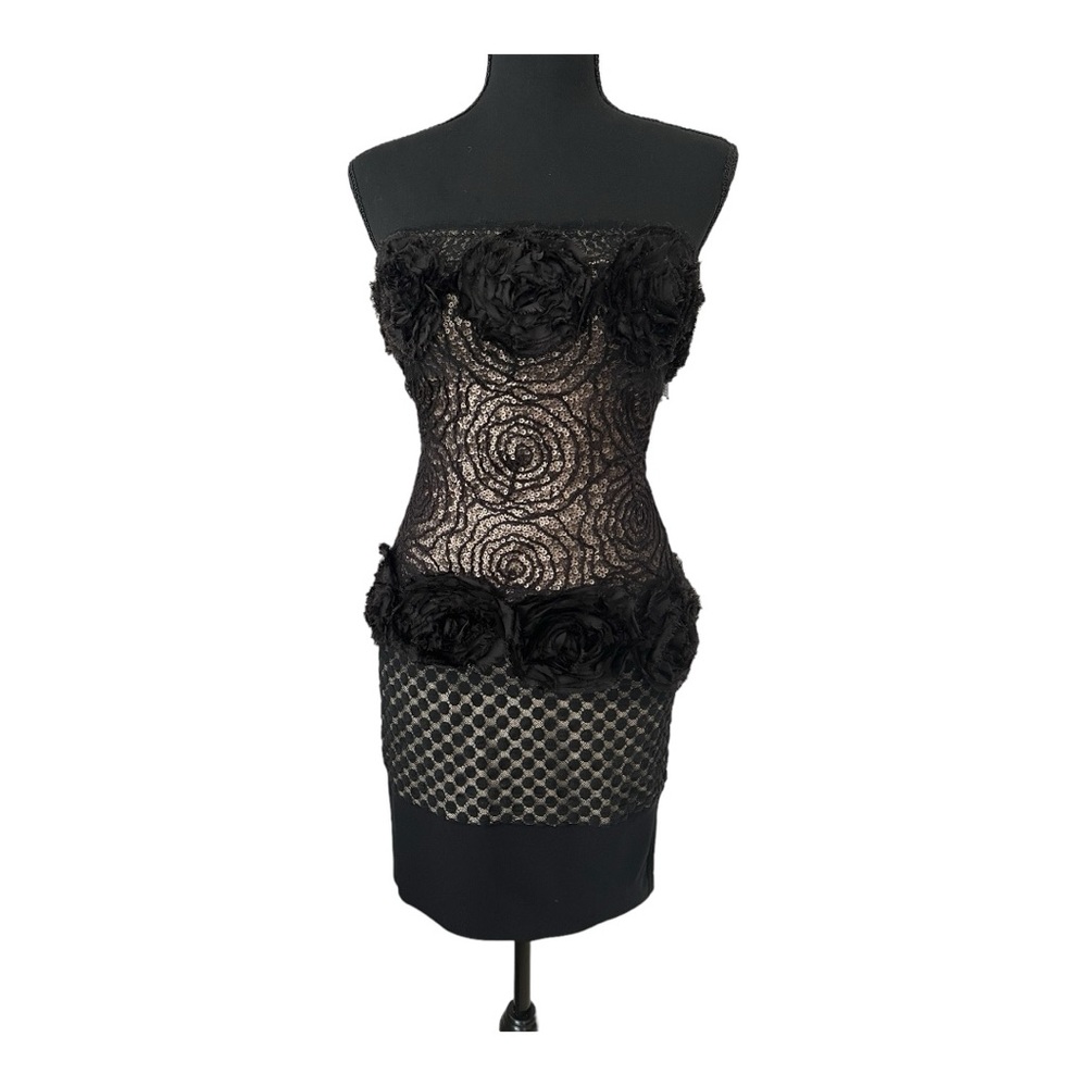 Dress made by designer MARC BOUWER HYBRID